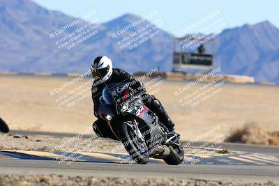 media/Jan-08-2022-SoCal Trackdays (Sat) [[1ec2777125]]/Turn 4 (1145am)/